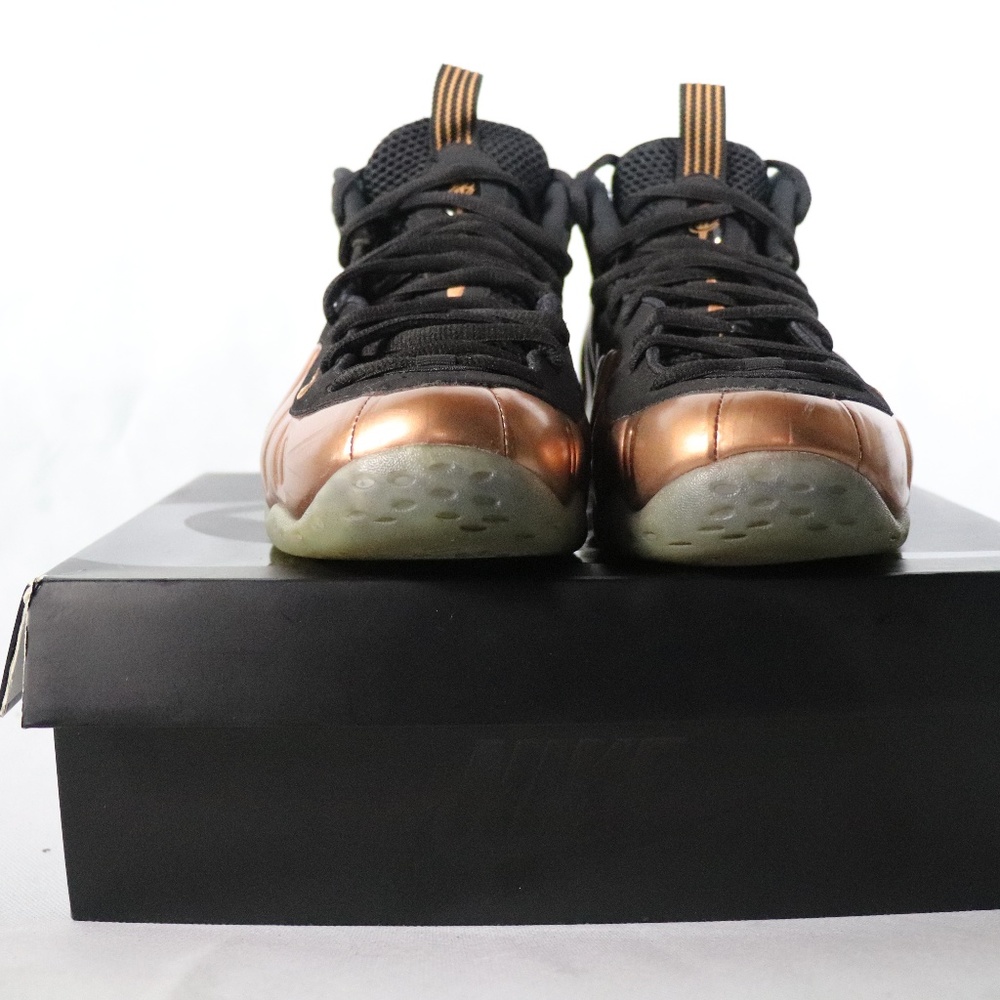 shoes - Picture 2 of 5